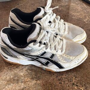 ASICS Vintage Mesh White and Black Athletic Shoes